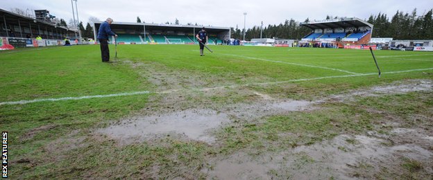 Ten Acres pitch hours before kick-off