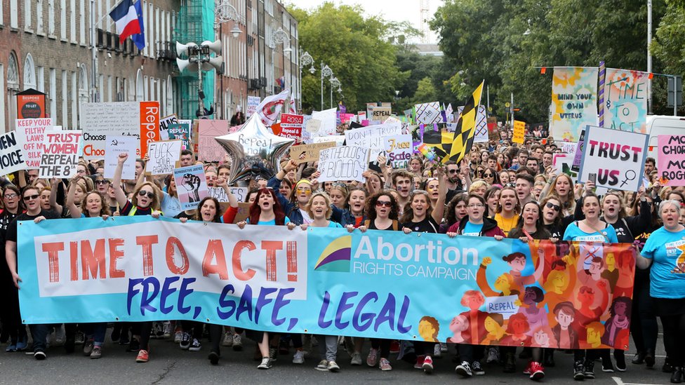 Marchas de manifestantes en Dublín, 30 septiembre, 2017