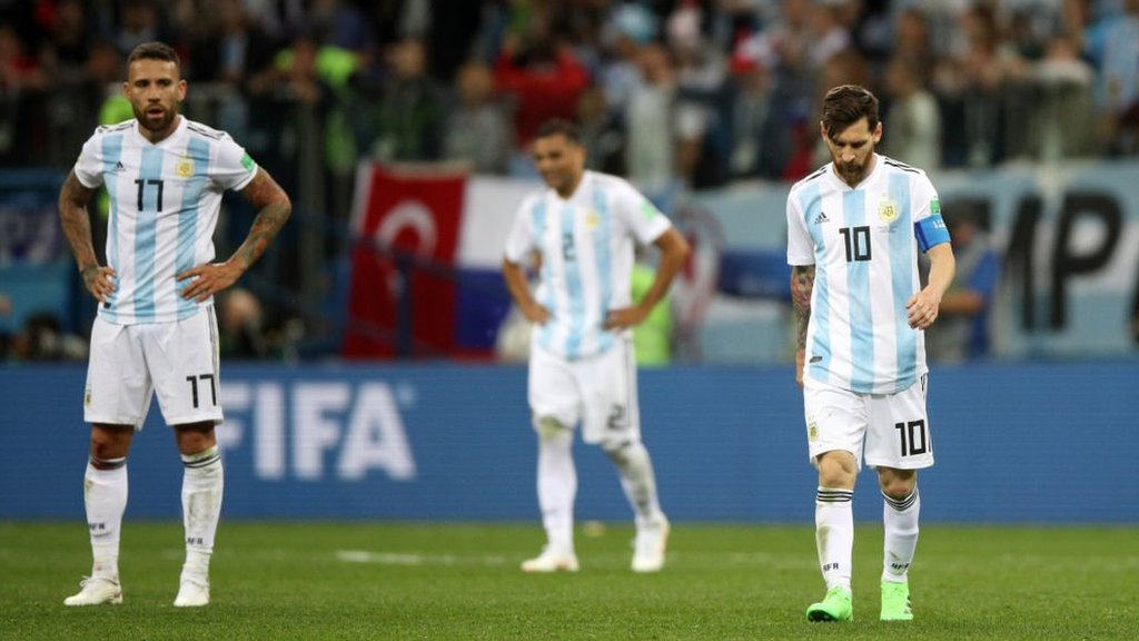 Rusia 2018: Croacia golea a una decepcionante Argentina y la deja borde de eliminación - BBC Mundo