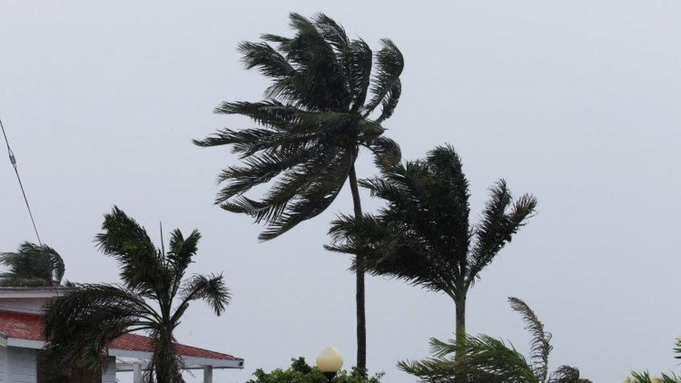 Hurricane Earl heads for landfall in Belize