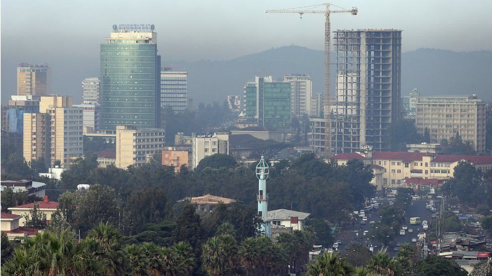 Missionerlik pozitsiyasida sargish bilan porno