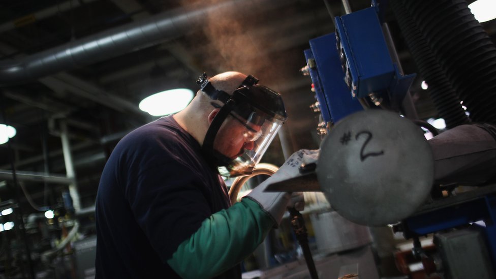 Trabajador en una fábrica