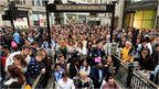 Queues at Oxford Circus station