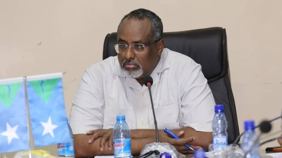 Birinchi marta lezbiyen jinsiy aloqa qilishga urinish Ot bilan jinsiy aloqa