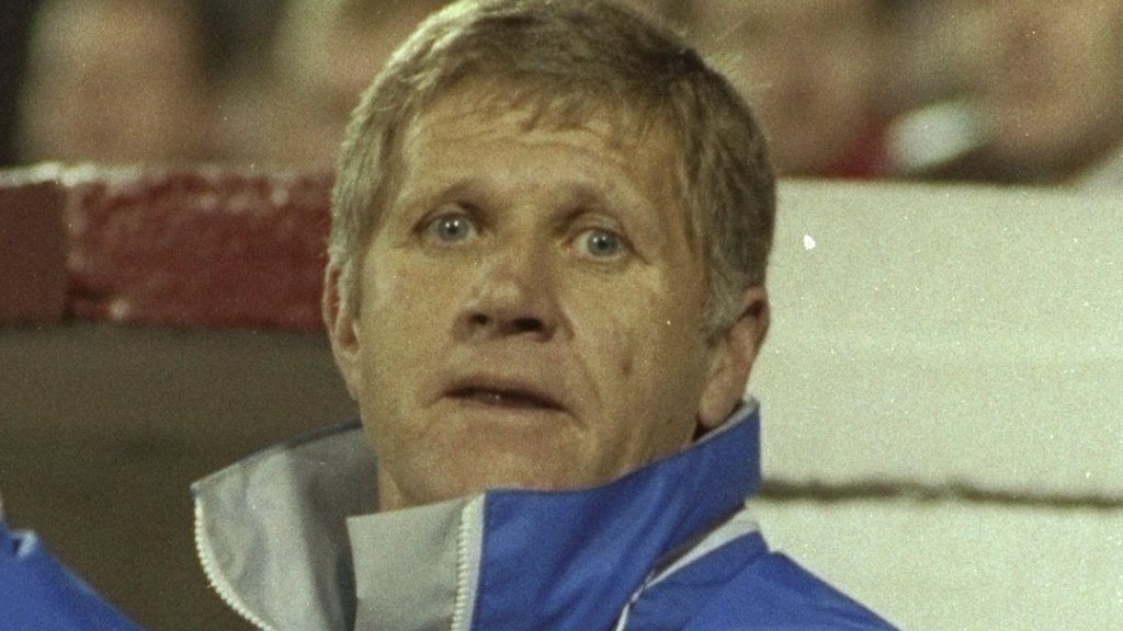 Bobby Ferguson: Former Ipswich Town manager dies aged 80