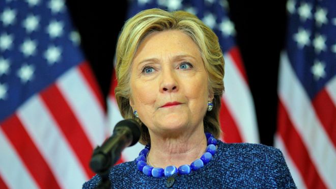 ヒラリー・クリントン氏がスリラー小説を出版へ 主人公は米国務長官