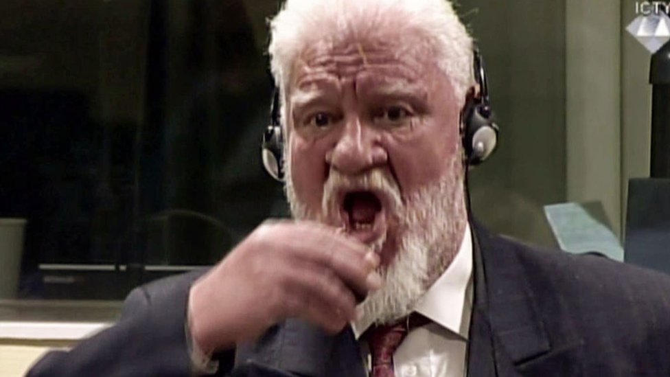 Bunuh diri penjahat perang Bosnia, Slobodan Praljak, 'tidak dapat dicegah'