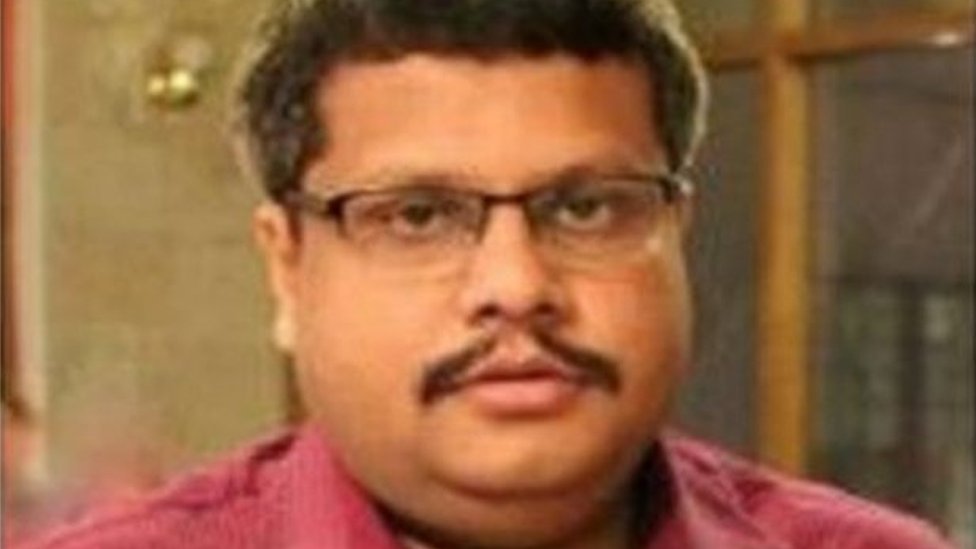 Ерлердің фотосуреттері бар әйелдер кискалары