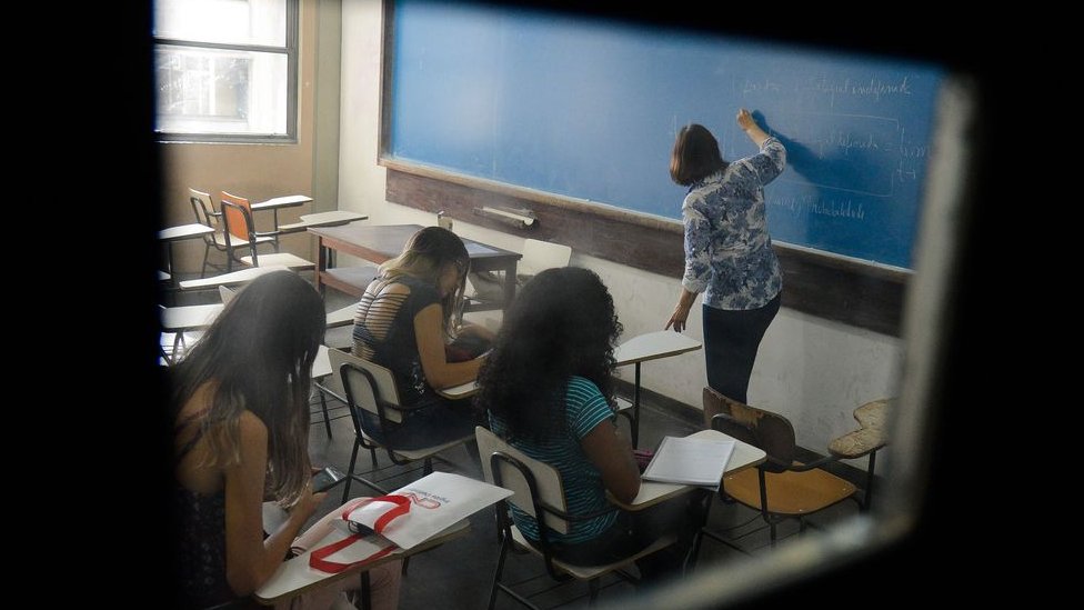 Os jovens infratores que se tornaram campeões de xadrez: 'É como a vida.  Você pensa agora e o resultado vem depois' - BBC News Brasil