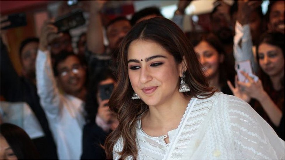 Erotik balerinalar Pompalangan fitnes chaqalogi bilan jinsiy aloqa