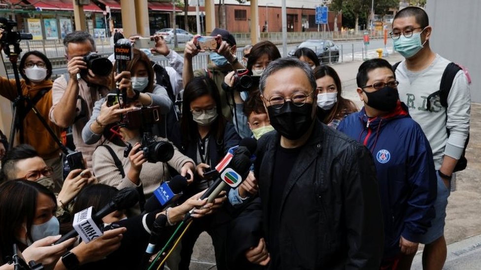 香港警察、民主派47人を「国家転覆罪」で起訴 国安法施行後で最大規模