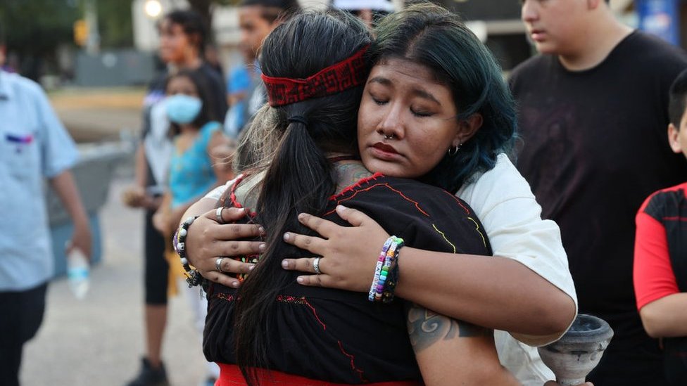 50 migrantes morrem dentro de caminhão nos EUA 