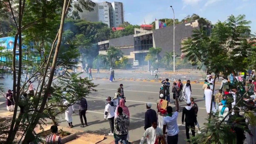 Asirlikdagi jinsiy aloqa juda ogriqli Eshakda dik va mushukda barmoq