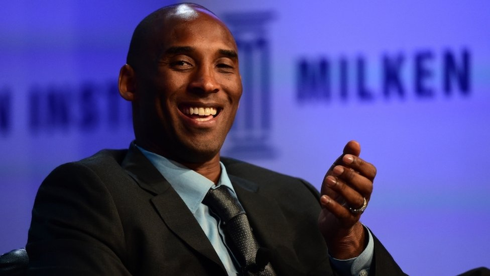 Lenda do basquete, Kobe Bryant morre após queda de helicóptero