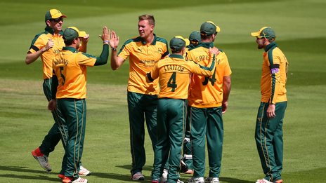 Taylors in form as Notts beat Sussex