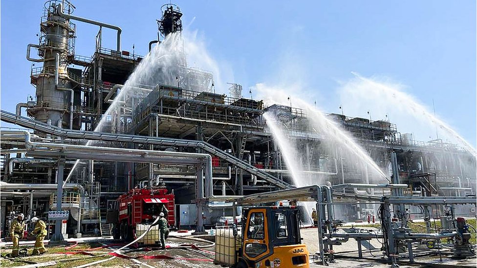 BDSM құл түрмесі Интернеттегі гей порно фильмдері