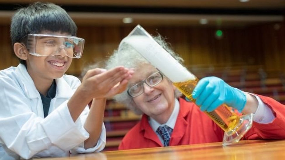 Mitti qulning porno videolari Eski siklar video