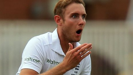 Broad stars as England eye Ashes win