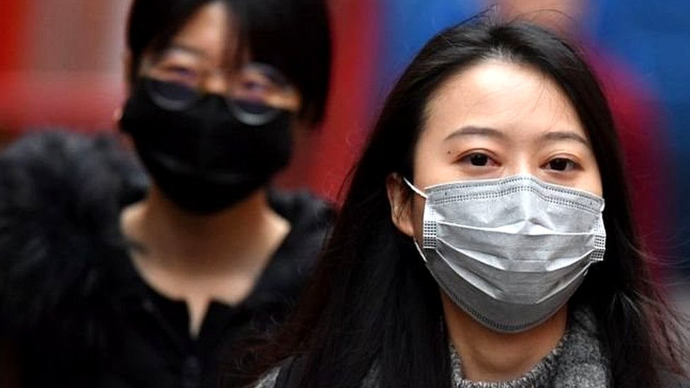 चीन ने कहा- कोरोना को लेकर डर फैला रहा है अमरीका - BBC News हिंदी