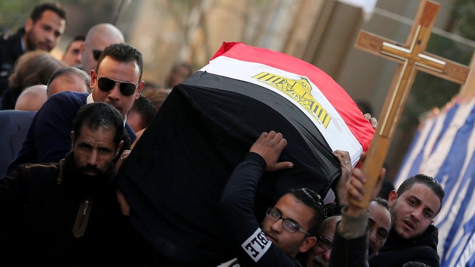 تشييع قتلى انفجار الكنيسة البطرسية في القاهرة