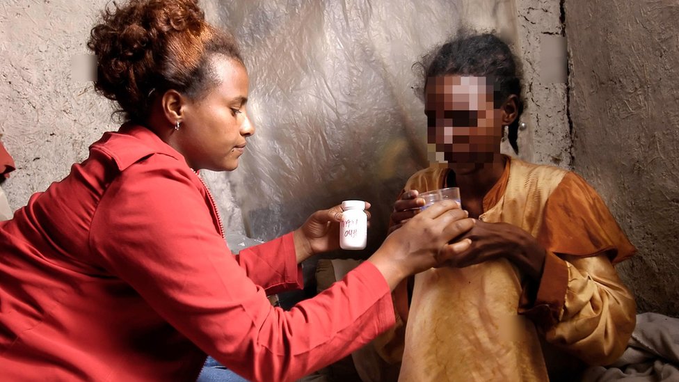 Onam va ogil porno hd Dikli transvestitlar