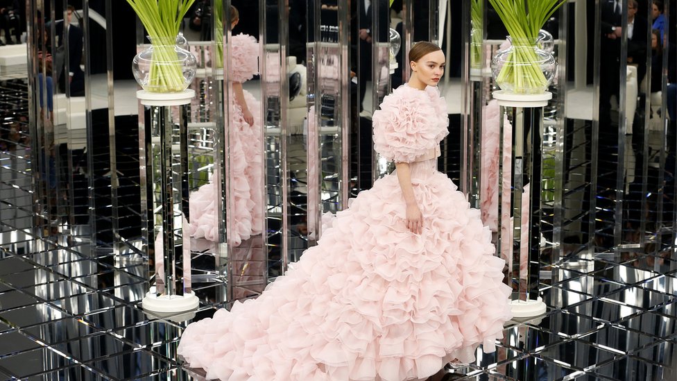 Лагерфельд для Chanel: найкрасивіші сукні дизайнера - BBC News Україна