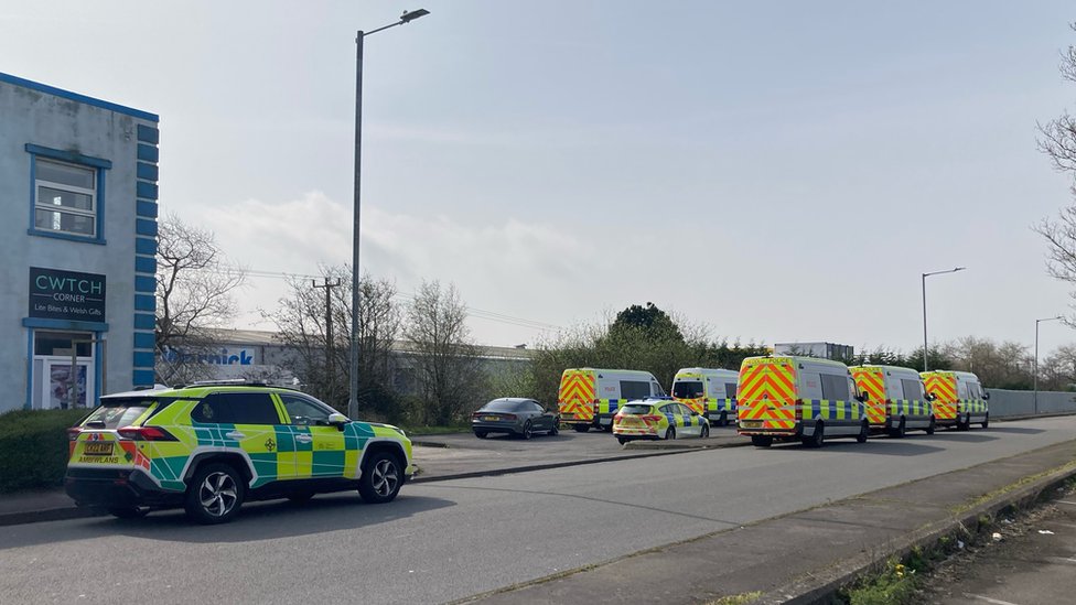 Four in hospital after 1,000 go to illegal rave