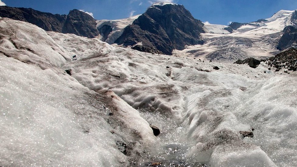 Alps glaciers melting faster as heatwaves hit