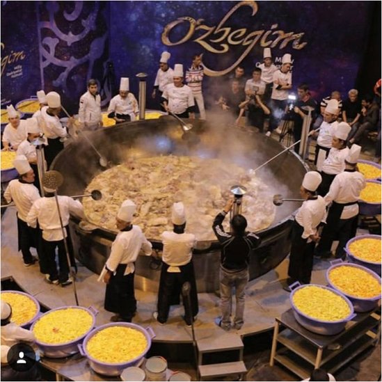 Ogziga siyayotgan qizning porno surati