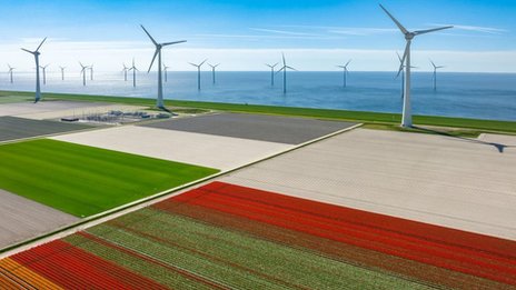 Green energy 'stagnates' as fossil fuels dominate