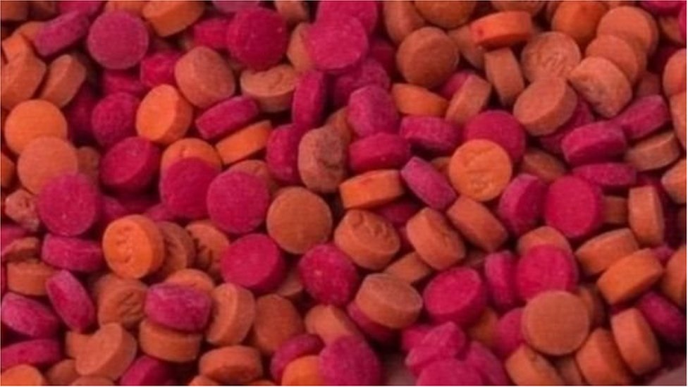 Rus pornosi: Boshqalarning xotinlarini sikish