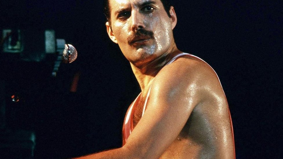 Queen - Bohemian Rhapsody (Legendado\Traduzido) PT-BR 