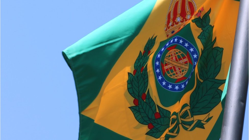 Mapa e Bandeira do Brasil  Bandeira do brasil, Bandeira do brasil