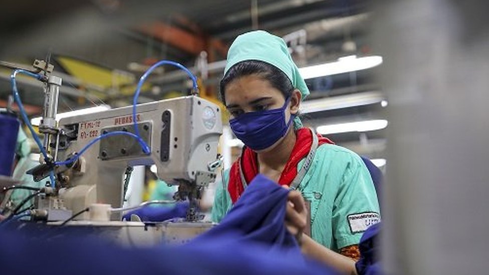 Erkakning ayol bilan porno surati