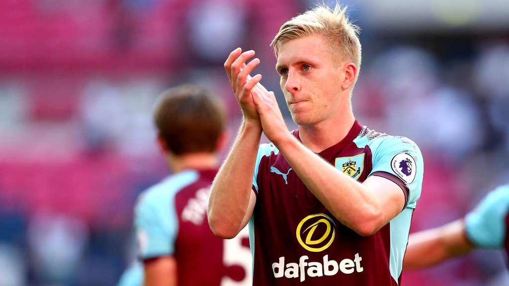 Ben Mee signs new three-year Burnley contract