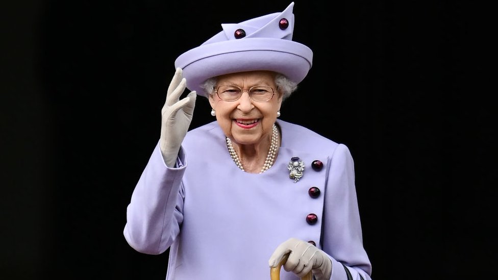 Elizabeth II comment la Seconde Guerre mondiale a forg le