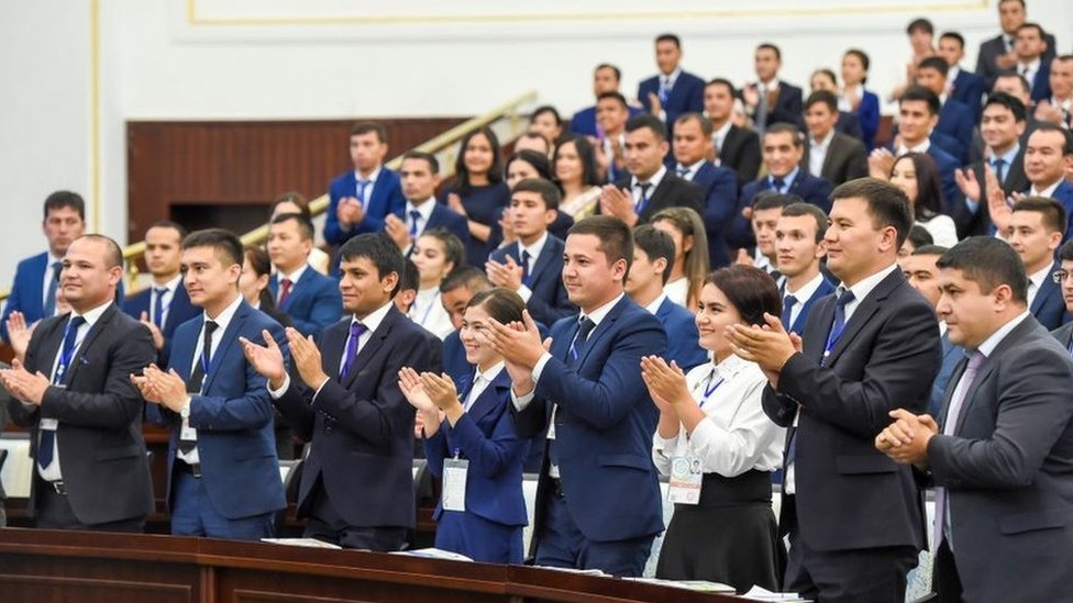 Keksa odam kamming pornosini tomosha qiling