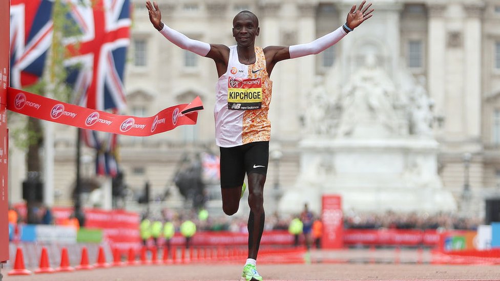 Le Kényan Eliud Kipchoge décroche une quatrième victoire au marathon de Londres