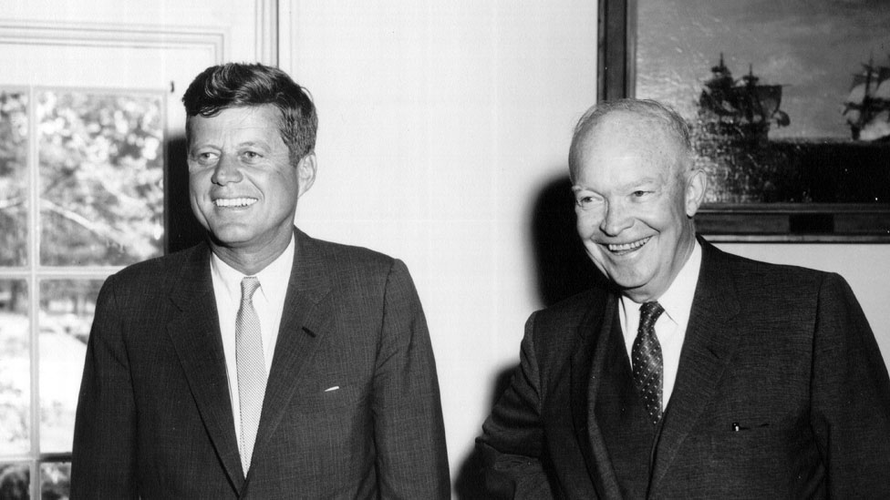 John F. Kennedy y Dwight Eisenhower