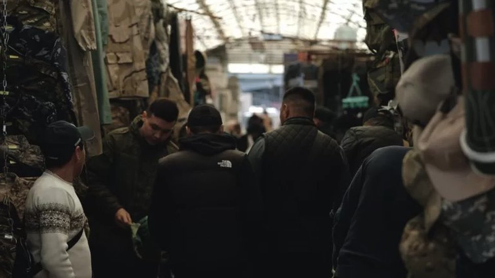 Lena Shishkina, Qozon porno fotosuratlari Tarzan jinsiy aloqa multfilm