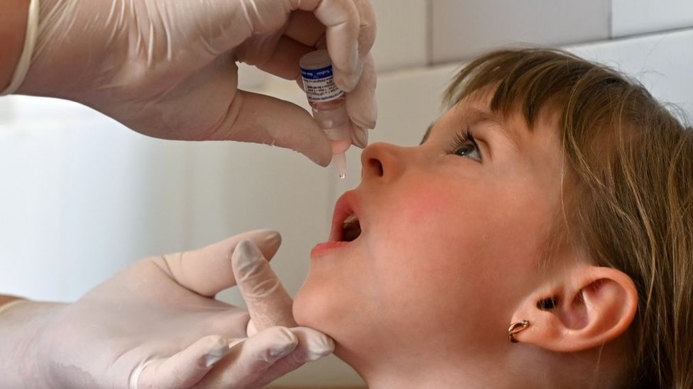 В Україні підтвердили поліомієліт в невакцинованої дитини - BBC News Україна