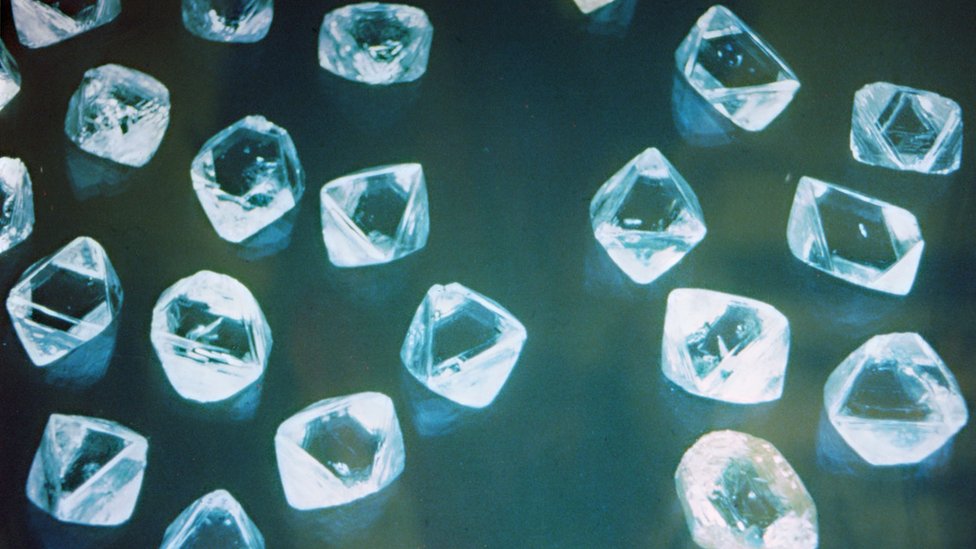 Сокровища, созданные людьми: как наши соотечественники выращивают крупнейшие алмазы в мире