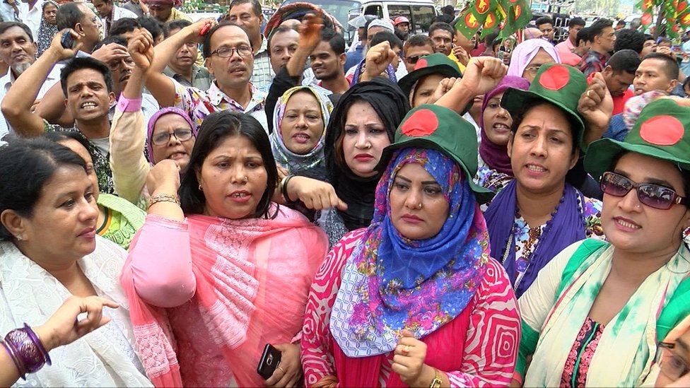 Tojikcha jinsiy aloqa mp4 Rus gozal eshak