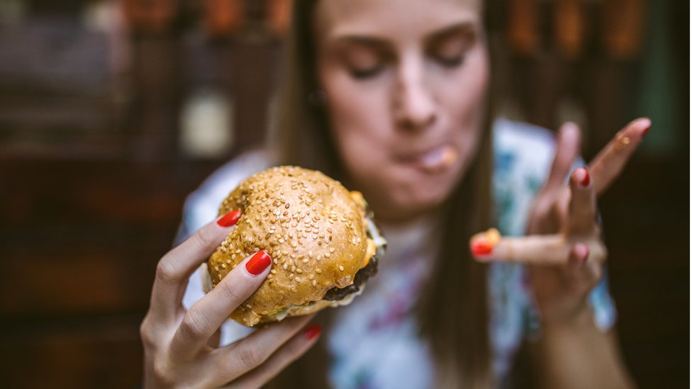 Dos alimentos que se deben consumir en la noche para mejorar la