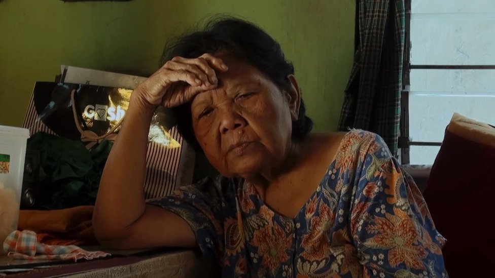 Katta oq xoroz fotosurati Onlayn kelin porno filmlar