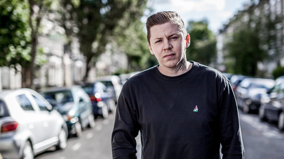 Lost loved ones star in Professor Green Photographs video