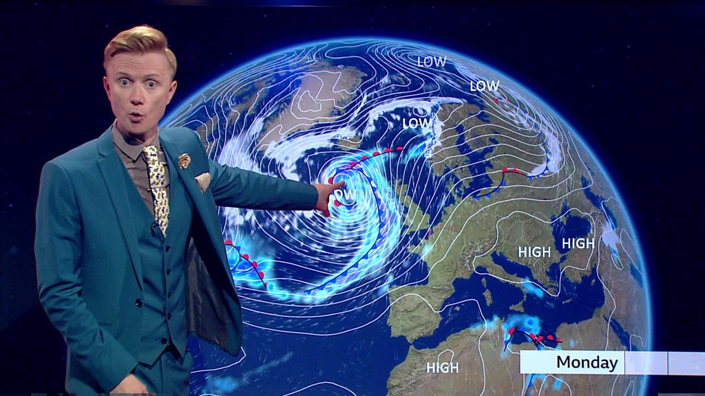 Storm Brendan: What Can We Expect? - CBBC Newsround