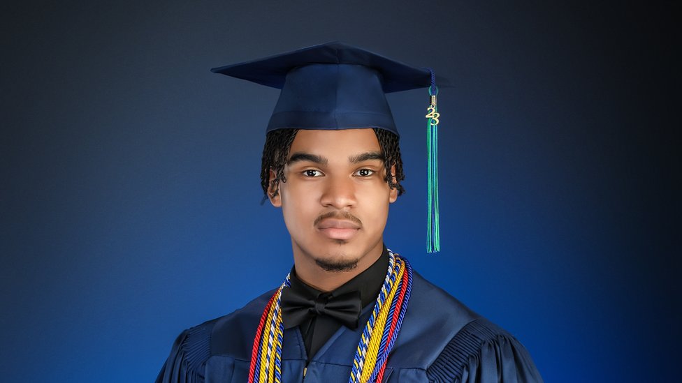 US teen earns more than $9m in scholarship offers