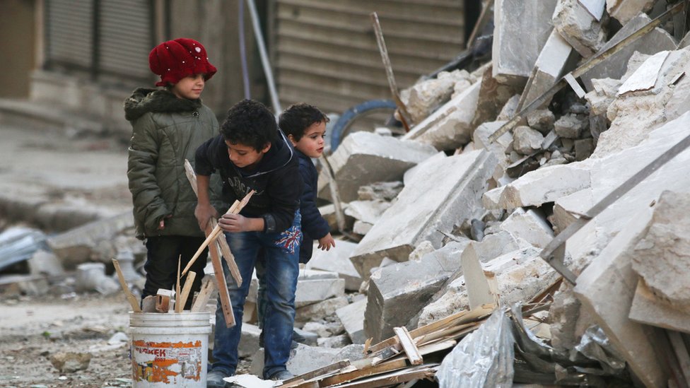أطفال، ركام، سوريا