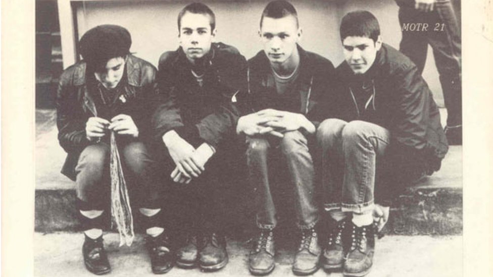Founding member of Beastie Boys, John Berry, dies aged 52 - BBC News